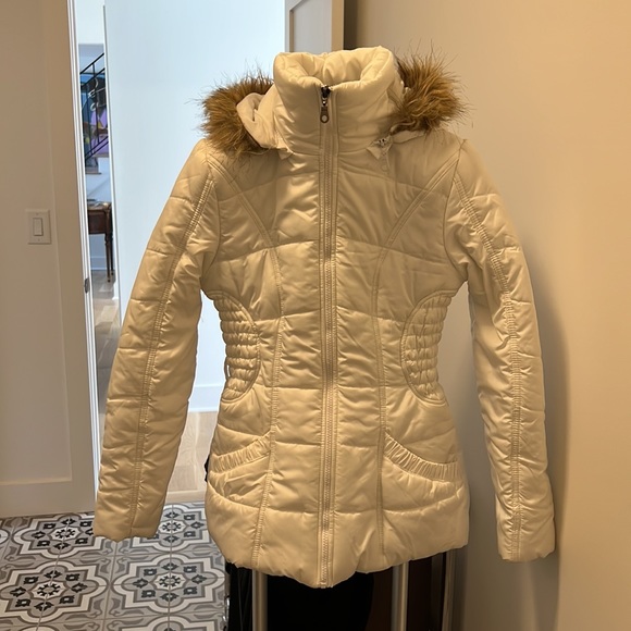 Rampage coat. Size small. Great condition! Never worn! No stains - Picture 6 of 7